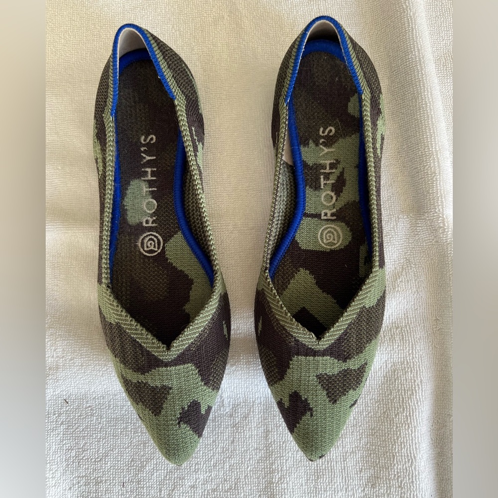 Rothy's Olive Camo Points size 7, good used condition